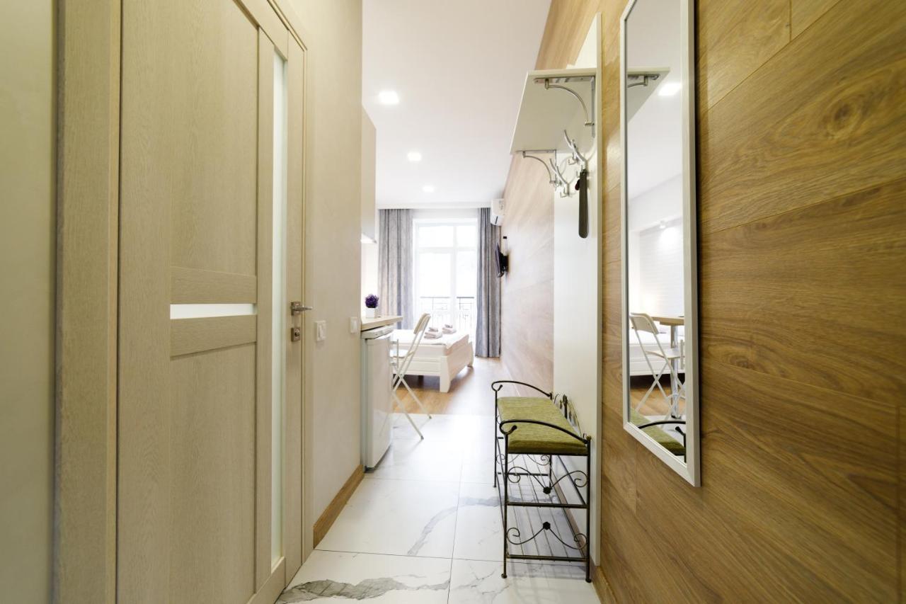 Lux Apartments Lviv Exterior photo